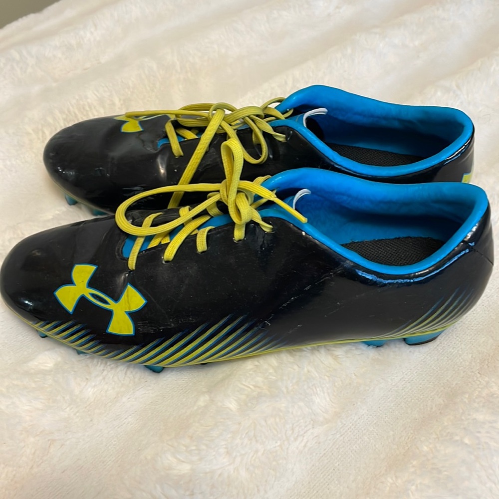 Under armor soccer cleats